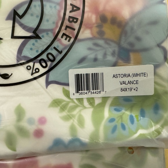 Astoria Window Valance, 84x19" - Picture 2 of 4